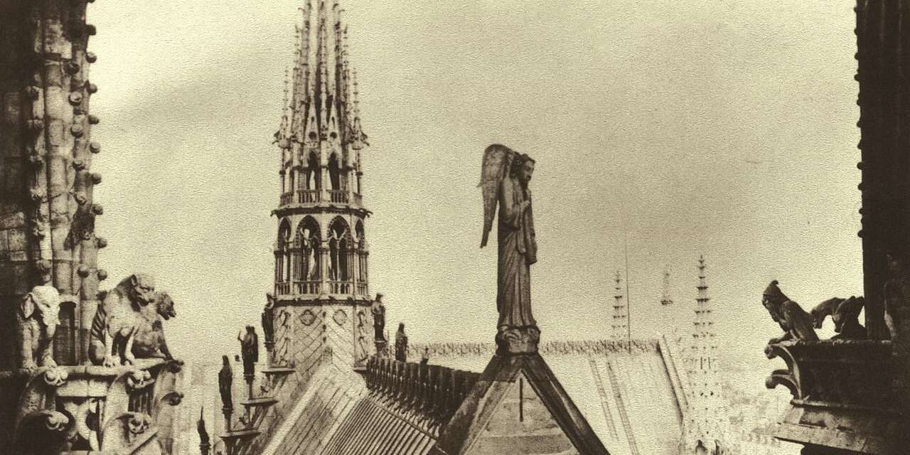 1280px-The_new_spire_of_Notre_Dame_de_Paris,_1865