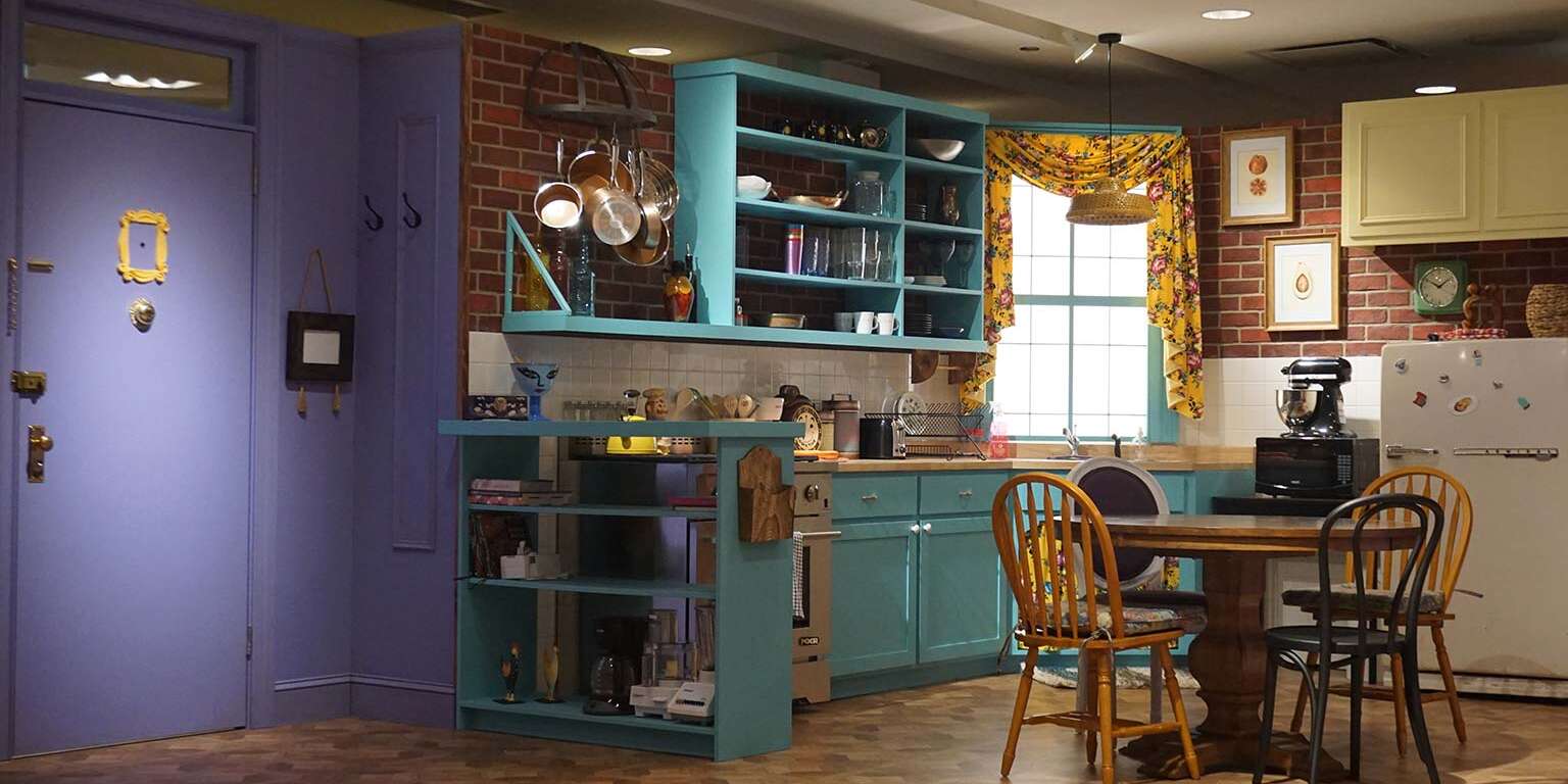 FRIENDS-Monica-Rachel-Apartment