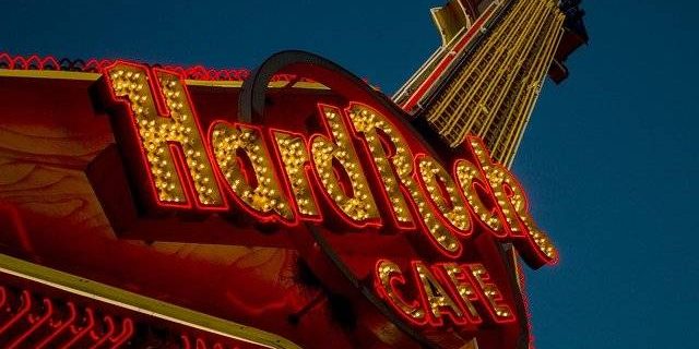 Hard Rock Hard Rock Cafe Sign Cafe Hard Rock Hard Rock Cafe Sign Cafe - vicariousalex / Pixabay